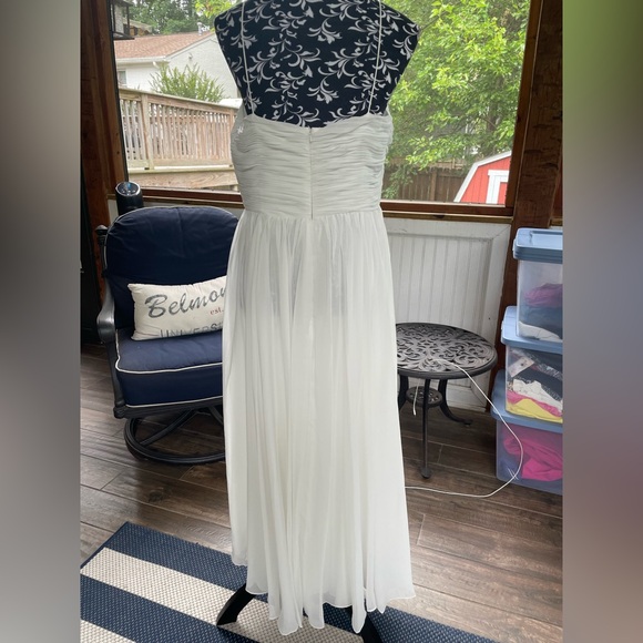 NWOT White chiffon evening gown by Ieena for Macduggal - Picture 2 of 7